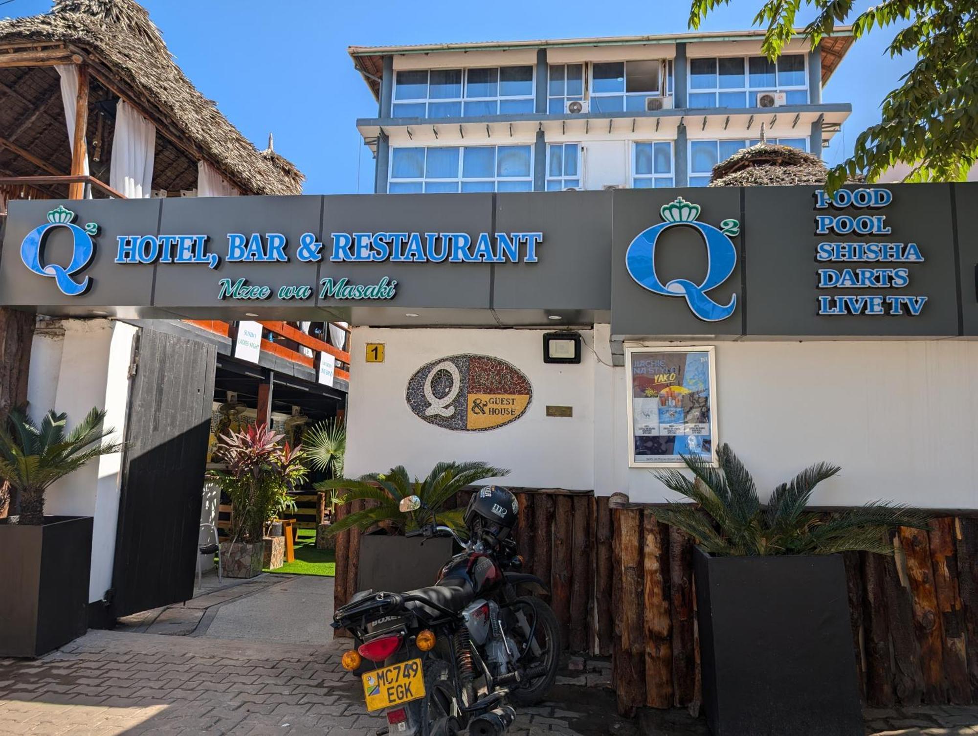 Q-Bar & Guesthouse Dar es Salaam Exterior foto